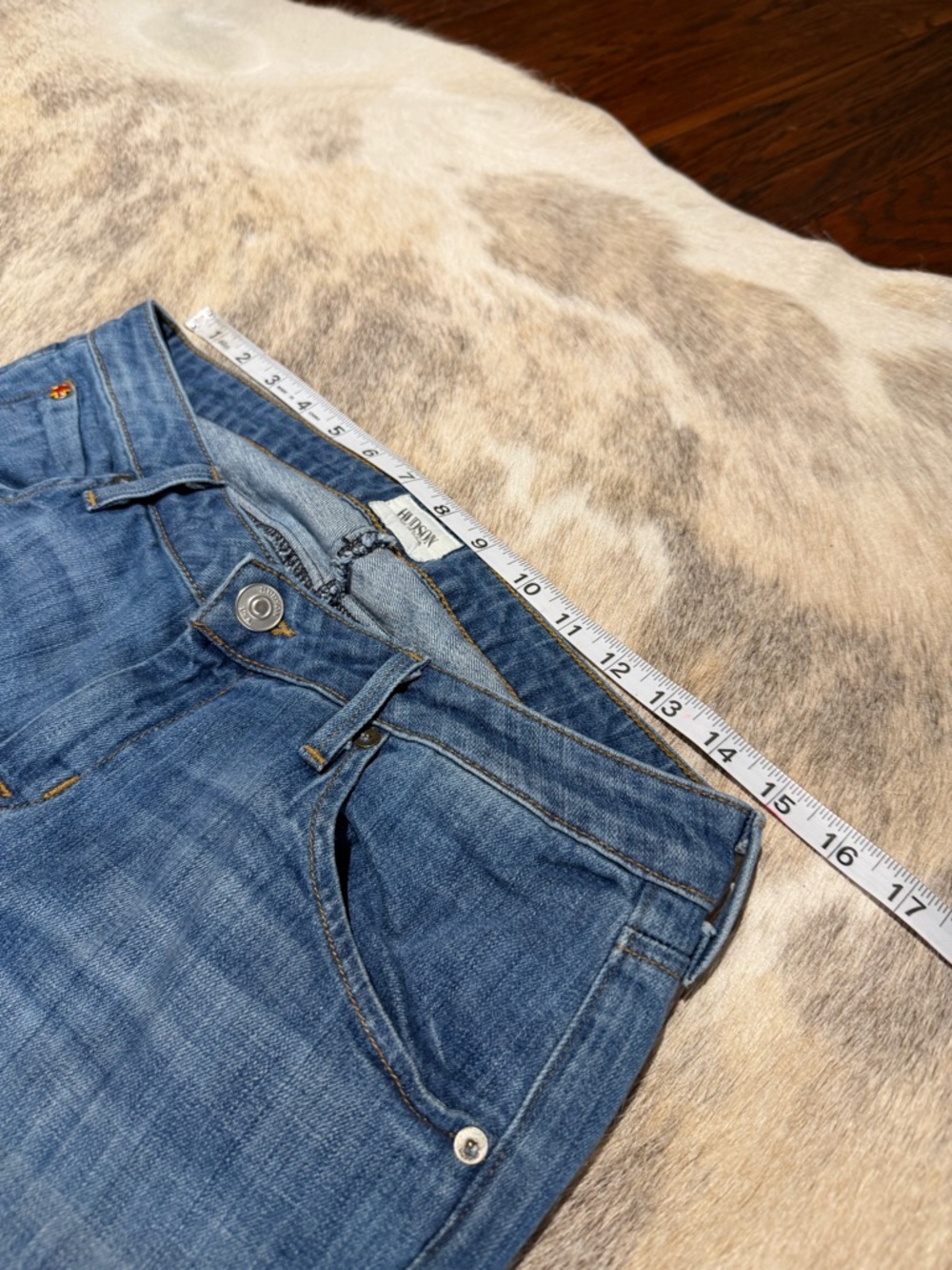 Hudson Jeans Made in USA Size 29 Straight Leg Cuffed Hem Flap Pocket Denim - Picture 3 of 15
